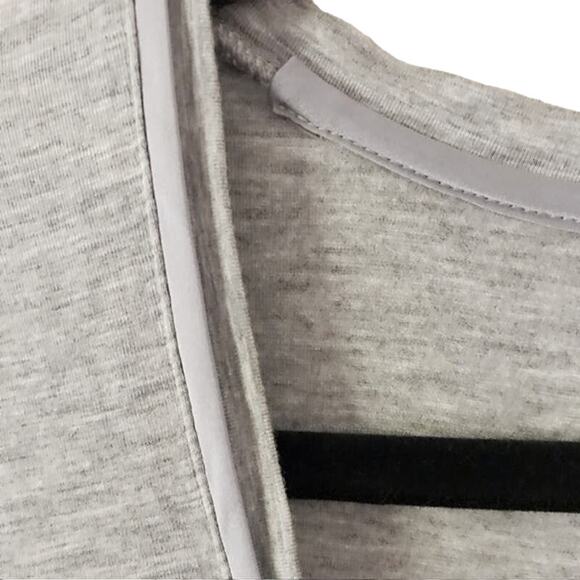 WHBM Heather Gray Manhattan Tee Size Medium - Picture 6 of 6